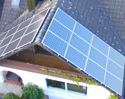 Sie haben bereits eine Solaranlage – jetzt können Sie die restlichen Dachseiten für Eigenstrom nutzen