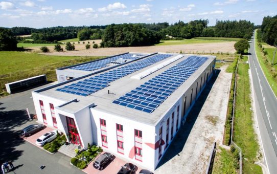 Das "SunPower Gewerbepaket" für Ihre Firma - eigener Strom vom Dach