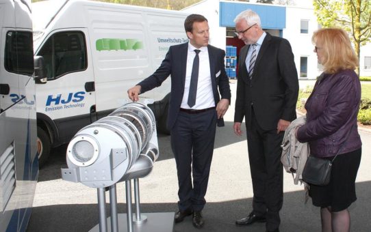 NRW Wirtschaftsminister zu Gast bei HJS Emission Technology