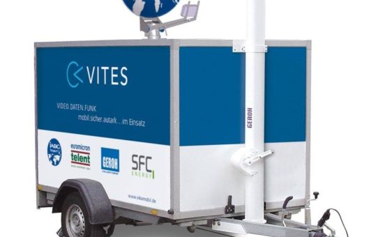 SFC Energy: EFOY Pro Brennstoffzelle versorgt Kommunikations-Anhänger Vikomobil zuverlässig mit Strom