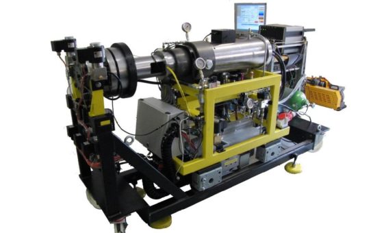 RCM - Rapid Compression/Expansion Machine zur Simulation und optischen Untersuchung innermotorischer Verbrennungsvorgänge