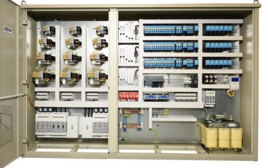 Energiewende: Neuer Regler verteilt Strom einfach und effizienter im Netz