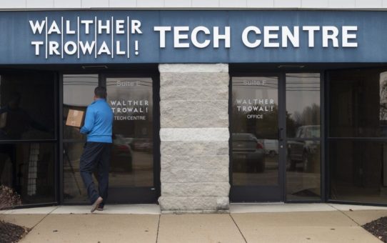Walther Trowal eröffnet das "North American Tech & Training Centre"