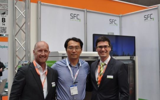 SFC Energy und Beijing Green Century Technologies unterzeichnen Partnerschaftsvereinbarung für EFOY Pro Brennstoffzellen in China