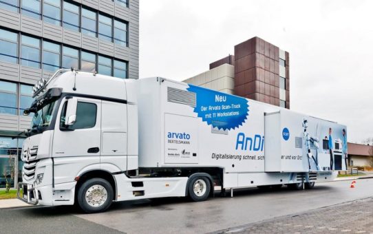 Digitalisierung mit 450 PS: Ceyoniq zeigt nscale-Anwendung im Arvato Scan-Truck auf der CEBIT 2018