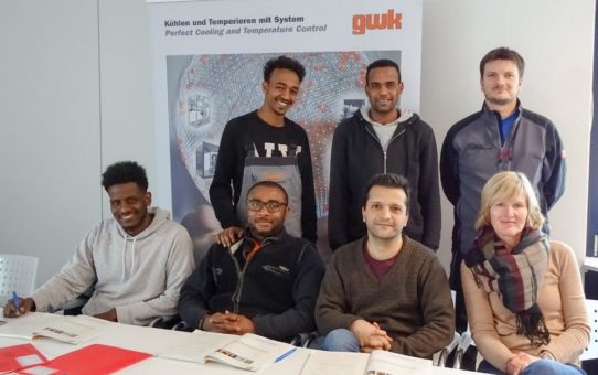 Deutschkurs bei beim Kühltechnik-Spezialisten gwk: Perspektive für Menschen und Unternehmen