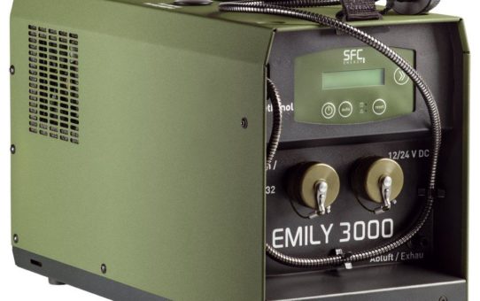 SFC Energy feiert 10 Jahre EMILY Brennstoffzelle für Defense & Security Anwendungen
