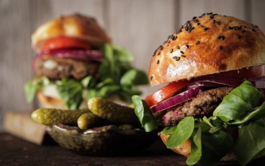 Nestle engagiert sich im wachsenden Markt für vegetarische Burger