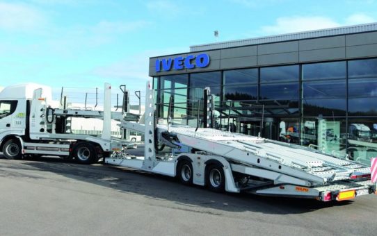 Mit LNG für mehr Klimaschutz in der Automobillogistik – Einsatz des innovativen IVECO Stralis NP beim Automobillogistiker ARS Altmann AG