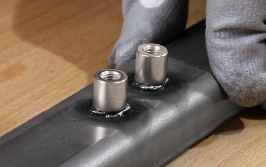 Stainless steel weld studs for Stauff clamps