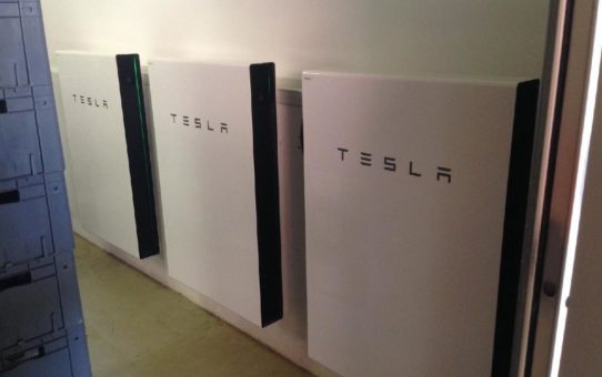 Tesla Solarspeicher, eine der besten Optionen auch fuer Notstrom