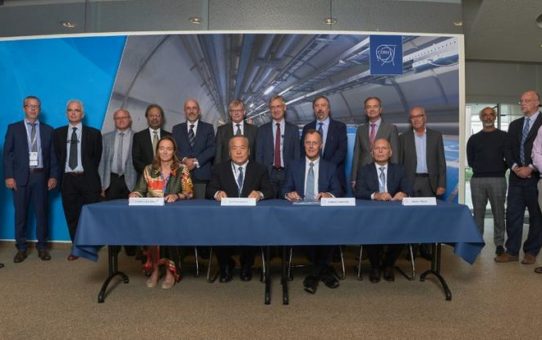 CERN unterzeichnet Verträge mit Hamamatsu Photonics für ATLAS und CMS HL-LHC Upgrades