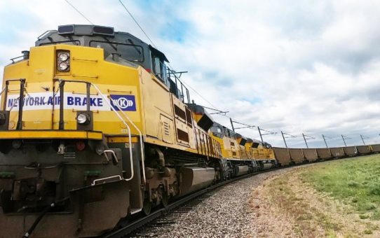 Autonomes Fahren im Schienenverkehr: Knorr-Bremse Tochter New York Air Brake testet erfolgreich die Selbstfahrfähigkeiten eines Güterzugs