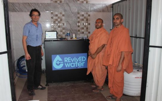 Sauberes Wasser für indische Schüler