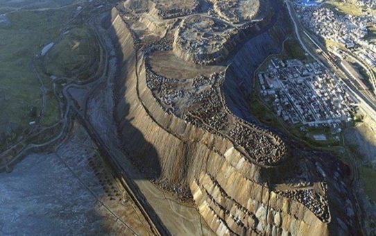 Volcan verkauft Silber-Zink-Großprojekt Cerro de Pasco in Peru