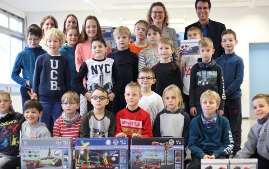 inovex unterstützt die Südschule Neureut bei der Gründung einer fischertechnik-AG