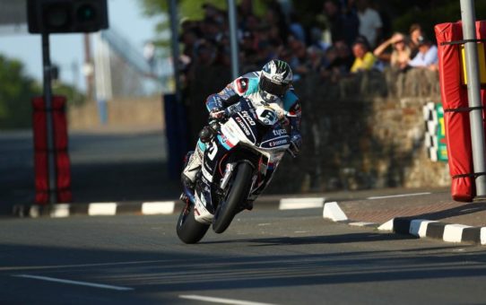 Michael Dunlop und Lucy Glöckner im Team Wunderlich MOTORSPORT powered by ProKASRO am Pikes Peak