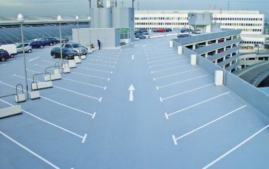 Neue schnelle, hoch rissüberbrückende OS 10-Parkhausbeschichtung der MC-Bauchemie