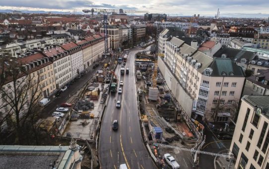 Baustelle auf den Kopf gestellt: Untertagbauweise am Münchener Thomas-Wimmer-Ring