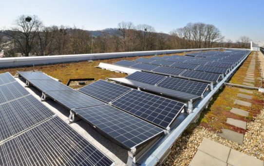 STAWAG realisiert Solaranlage auf Trianel-Gebäude