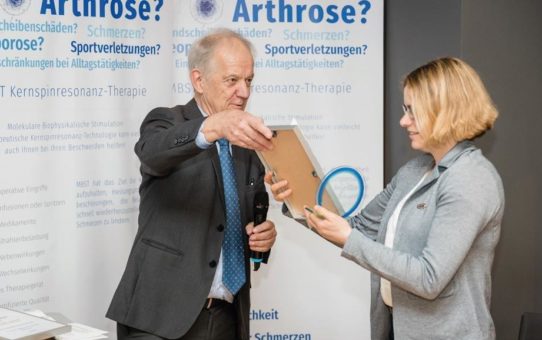 MBST-Award 2020 geht an Dr. med. Maren Van de Perck · Winnweiler