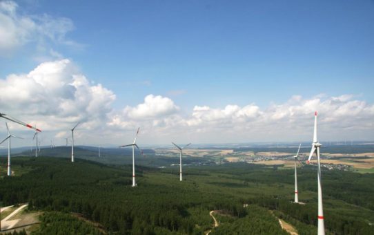 Thüga Erneuerbare Energien baut Wind- und Solarenergie-Portfolio weiter aus