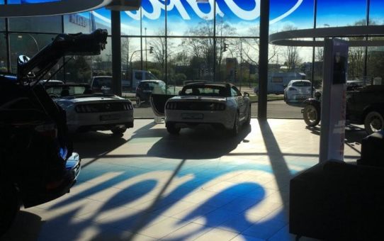 Ford-Händler öffnen Verkaufsräume und bieten attraktives  Finanzierungsangebot: "Jetzt kaufen, später zahlen"