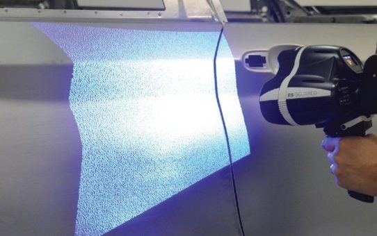 Ultra-schnelles 3D-Weißlicht-Scanning für den Absolute Arm von Hexagon