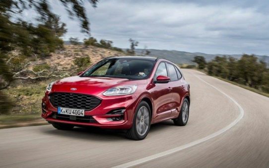 Ford Kunden versichern den neuen Kuga Plug-in-Hybrid für nur 50 Prozent ihrer individuellen Prämie