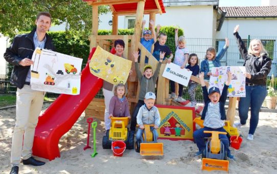 Baggern dank Goldbeck Münster: Osnabrücker Kitas freuen sich über Spielbaufahrzeuge