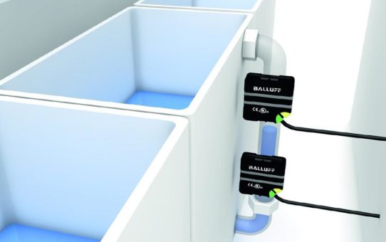 Kapazitive Smart Level Sensoren in Quaderbauform von Balluff – jetzt auch mit IO-link