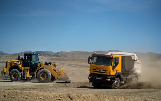 Continental präsentiert vollständiges Reifen-, Dienstleistungs- und Lösungsangebot für die Bauindustrie im Caterpillar Demonstration and Learning Center in Málaga