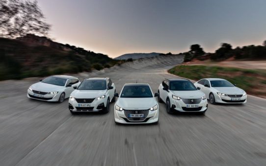 Umweltbewusste Mobilität zahlt sich aus: PEUGEOT bietet Vielzahl förderfähiger e-Modelle