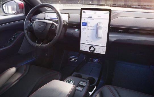 Premium-Dienst für Verkehrsinformationen: Ford beauftragt TomTom als  Zulieferer für nächste SYNC-Generation