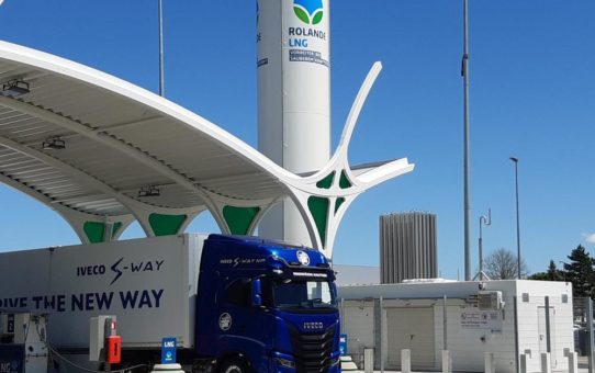 Erste Rolande-CNG/LNG-Tankstelle in Deutschland vor den Toren der Iveco Magirus AG