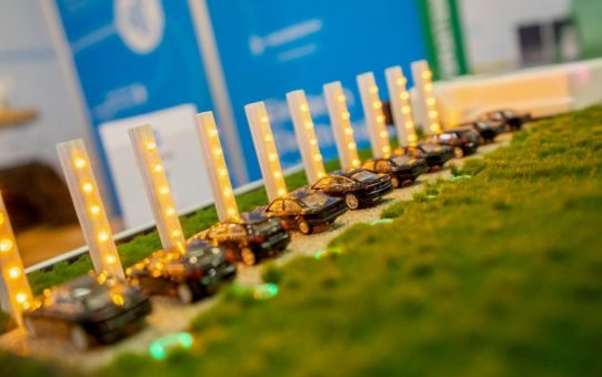 Strom intelligent verteilen: STW und Parkstrom geben auf E-World Ausblick auf Ladeinfrastruktur der Zukunft