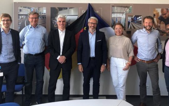 Binationales Projekt bringt Energiewende voran: Tryba Energy und badenova planen großes Solarkraftwerk nahe Fessenheim