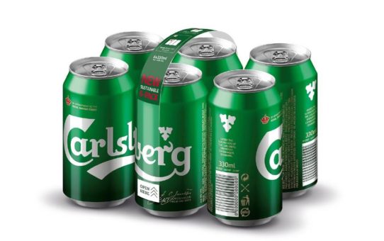 Weltneuheit: Carlsberg setzt auf starken Halt für Dosen durch Nature MultiPack™