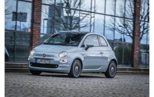 Umwelt schonen und Geld sparen mit dem "Summer Deal" - Sonderfinanzierungen für Hybrid-Modelle von Fiat 500 und den neuen Fiat Panda Urban