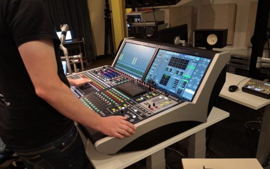 Elektronisches Studio Basel erschafft Klangwelten mit Lawo mc²36 Mischpulten und Compact Stageboxen