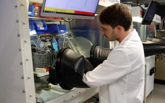 Dünnschicht-Keramik für Minibatterien