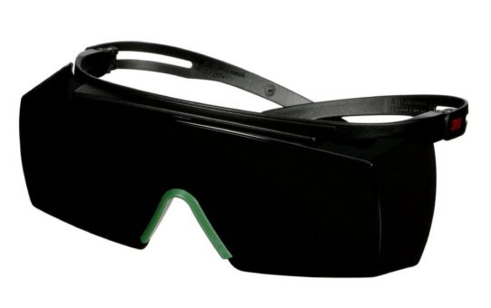 Neue IR-Varianten der 3M SecureFit Überbrillen-Serie 3700