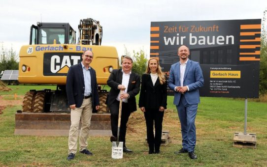 Gantner Instruments Zwönitz feiert 10-jähriges Firmenjubiläum und setzt Spatenstich für Bau eines weiteren Firmengebäudes