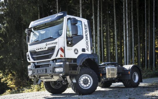 IVECO Trakker 4x4 macht auch als Agro Mover mit Land- und Forstwirtschaftsumbau eine gute Figur