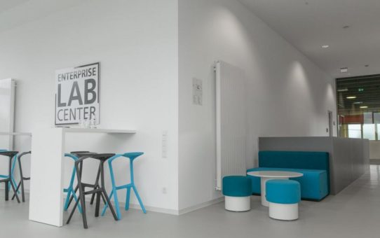 Dachser und Fraunhofer IML setzen Forschungspartnerschaft fort