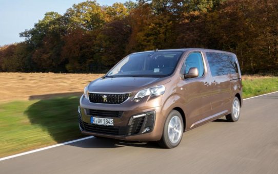 PEUGEOT Traveller und PEUGEOT Expert Kombi mit neuen Motoren