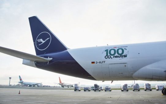 Lufthansa Cargo und Compensaid ermöglichen CO2-neutrale Frachtflüge