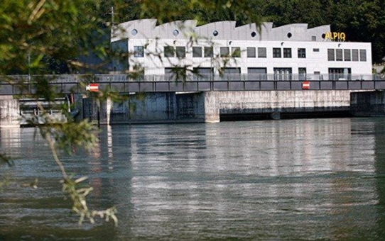 Alpiq Wasserkraftwerk Ruppoldingen erhält erneut das höchste Ökostrom-Label «naturemade star»