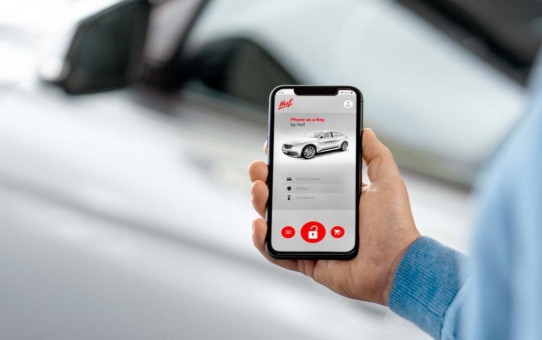 Digitaler Schlüssel zu neuen Geschäftsfeldern: Mit Huf Phone as a Key moderne Sicherheits- und Komfortfunktionen buchen