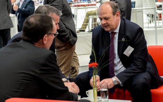 LogiMAT: Rund 50 Spediteure präsentieren vielfältige Dienstleistungen an LogCoop-Stand